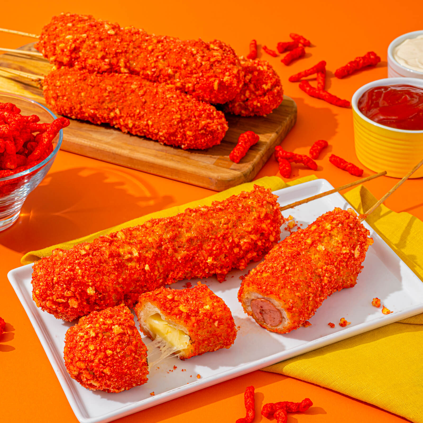 チロル　ドッグフード　2700g CHEETOS® Cheesy Crispy Chicken Korean Corn Dogs | Cheetos